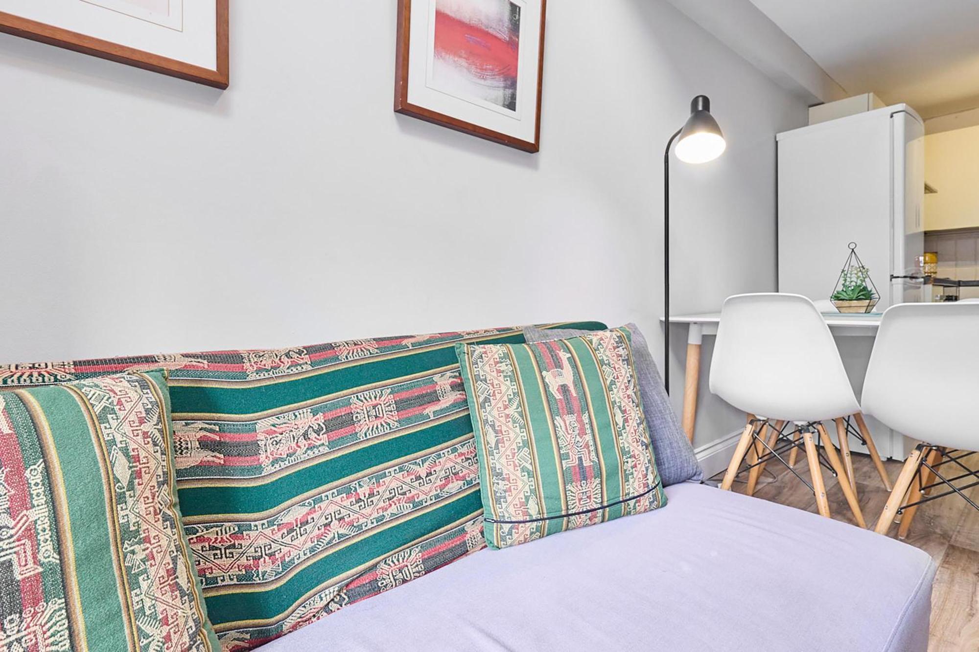 Host & - Roper Road * Canterbury